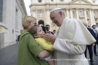 Pope Francis General Audience: Mercy is Light